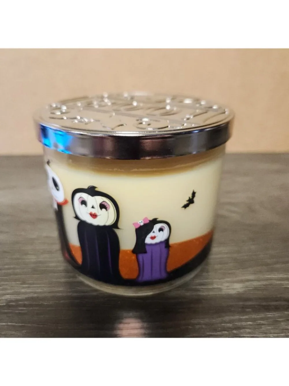 Bath & Body Works 2016 Happy Halloween Sweet Cinnamon Pumpkin 3 Wick Candle RARE - Picture 3 of 10